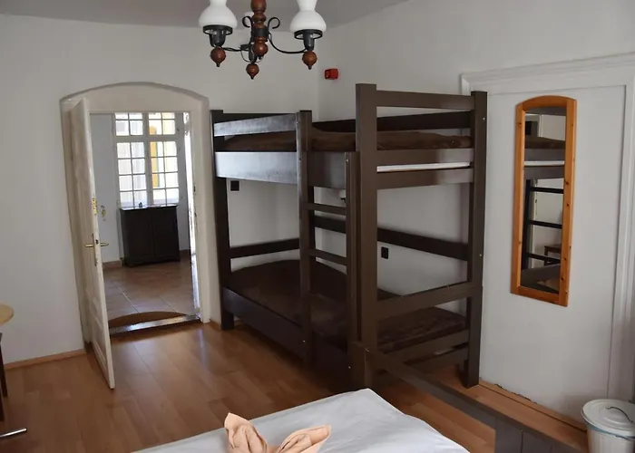 Hauser-bodnar Haz Guest house *